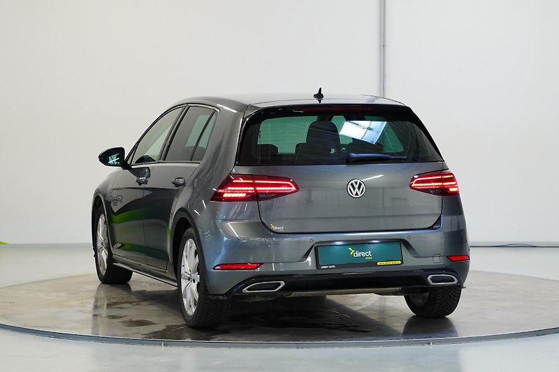 Volkswagen Golf - fotka 7 z 28