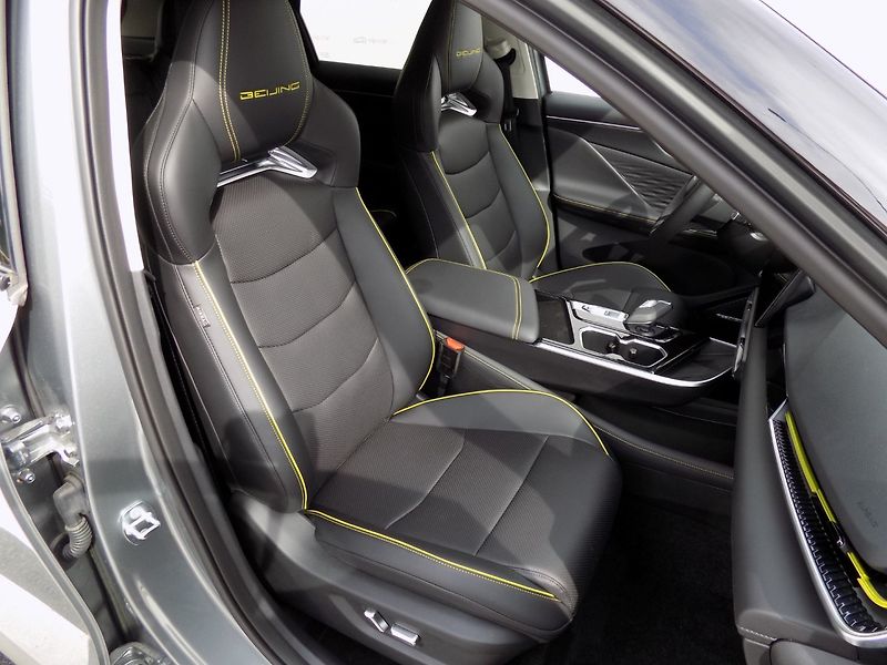 BAIC X5 (2025) 1.5T/AT/Pixel-LED/PANO/DPH/ - fotka 17 z 41