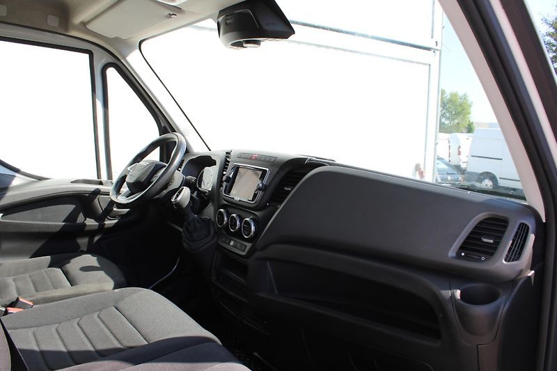 Iveco Daily 35S160 2,3 Hi-Matic Skříň+čelo - fotka 10 z 20