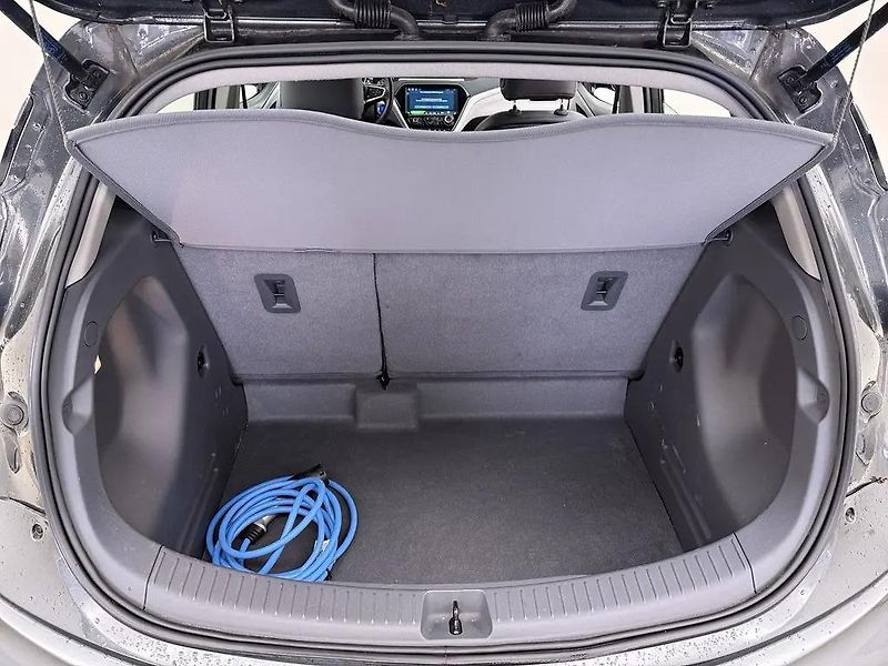 Opel Ampera EV 150kW 60kWh Executive  - fotka 14 z 17