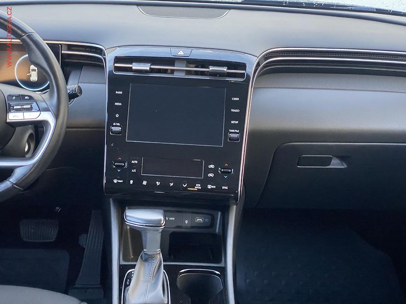 Hyundai Tucson (2021) 1.6 T-GDi 48V, ČR, Smart, AT - fotka 9 z 23