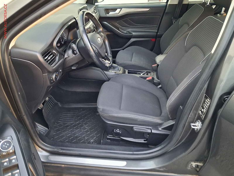Ford Focus (2019) 1.5 TDCi, ČR, Titanium, LED - fotka 9 z 18