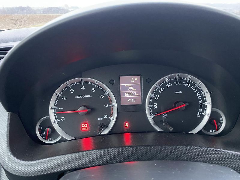 Suzuki Swift (2013) 4x4 69kw - fotka 15 z 18