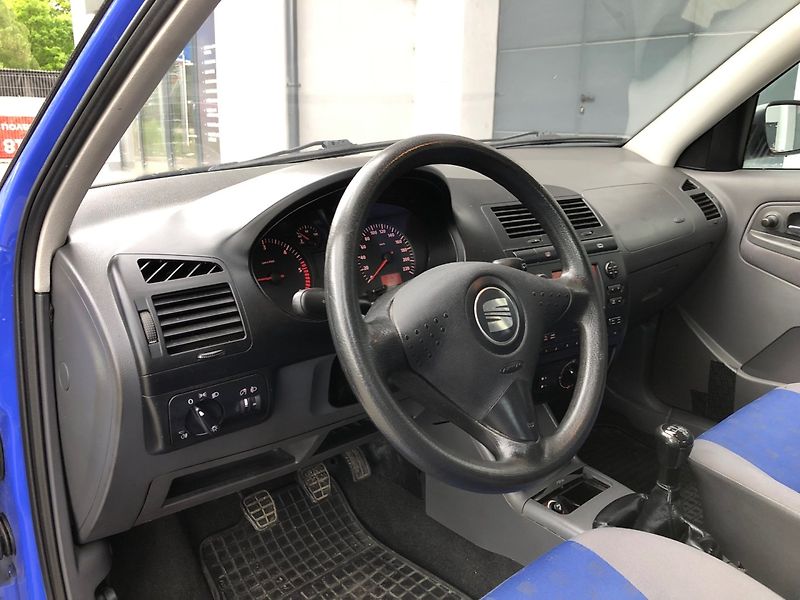 Seat Ibiza (2001) 1.9 SDi - fotka 21 z 25