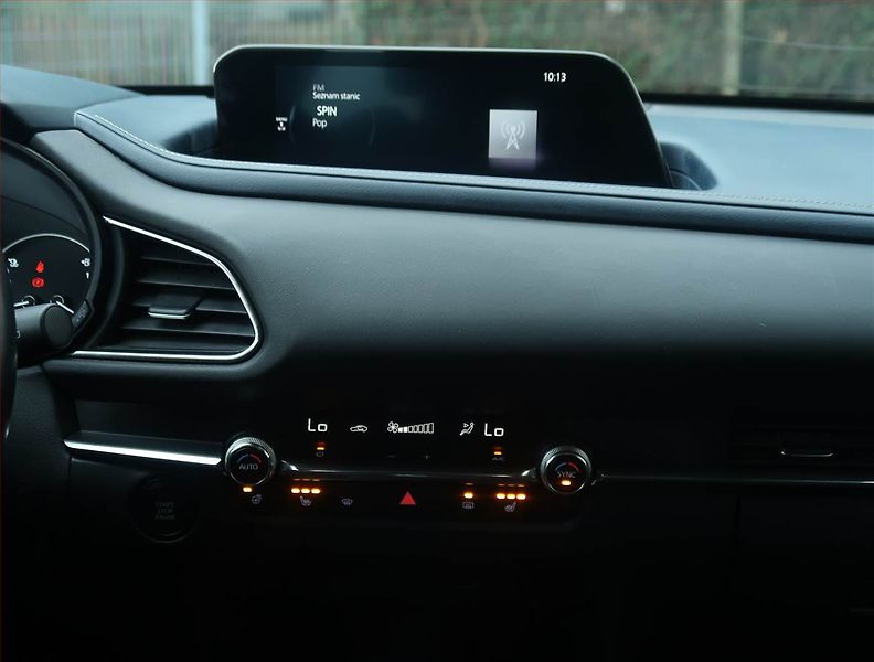 Mazda CX-30 (2019) Skyactiv-G 2.0, ČR,1.maj - fotka 12 z 24