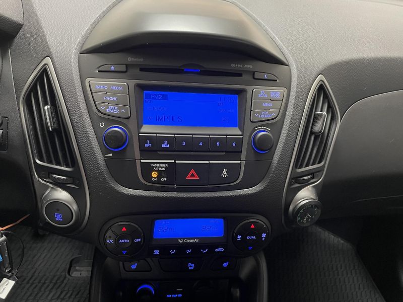 Hyundai ix35 1.6 GDi ČR REZERVACE  - fotka 25 z 27