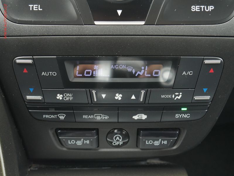 Honda Civic (2012) 2.2i-DTEC, ČR, Executive - fotka 16 z 24