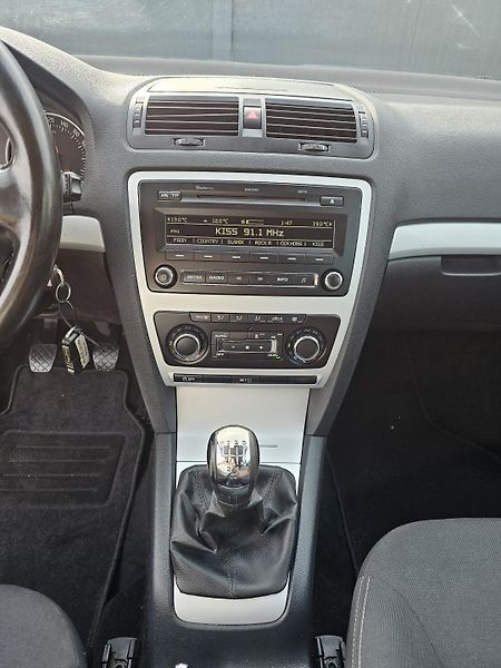Škoda Octavia 1.2 TSI 77kW SPORT EDITION - fotka 26 z 42