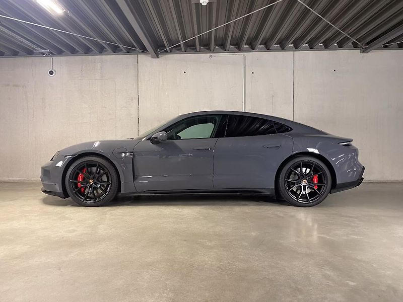 Porsche Taycan GTS PASM 360 HD-Matrix Pano - fotka 3 z 22