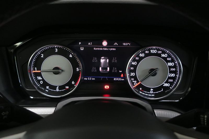 Volkswagen Touareg (2022) 3,0 TDI V6 ČR tažné 3,5t - fotka 19 z 50