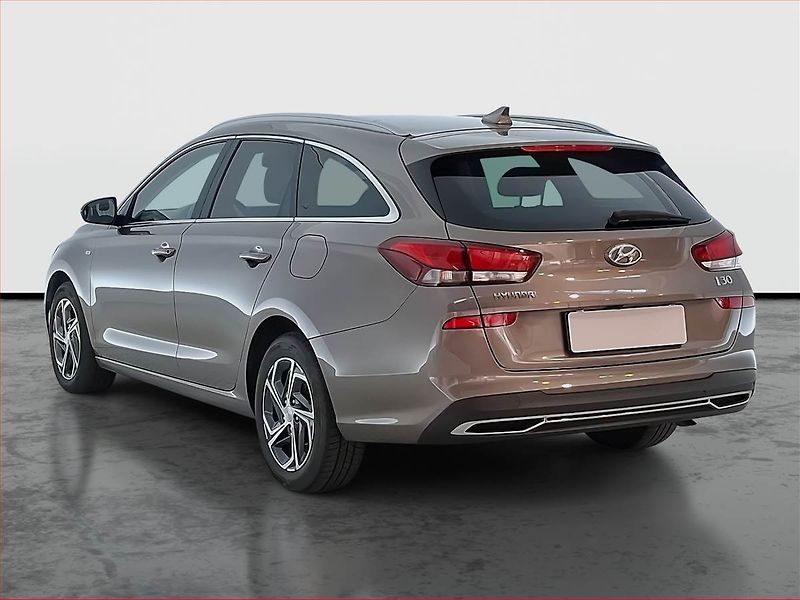 Hyundai i30 (2023) Smart 1.5 T-GDI MHEV, Automat - fotka 4 z 19
