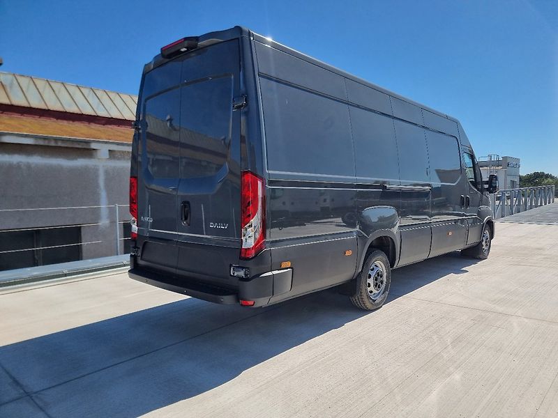 Iveco Daily (2025) 35S18H V/L4H2/LED - fotka 4 z 9