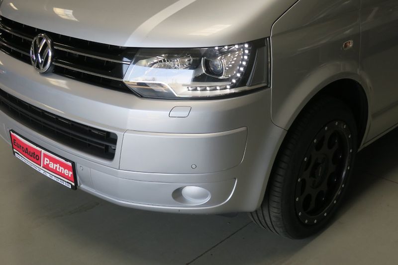Volkswagen T5 California (2015) 2.0TDI Beach 4Mot. DSG Bi-XEN - fotka 7 z 50