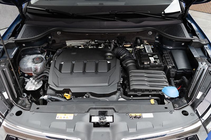 Škoda Karoq 2.0 TDI*REZERVACE* - fotka 35 z 40