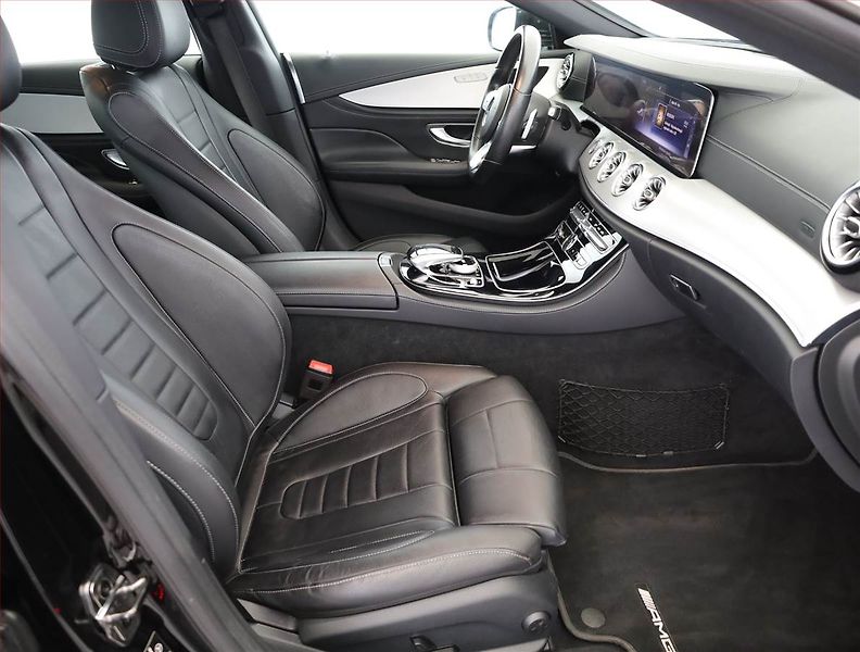 Mercedes-Benz CLS (2020) AMG line 400 d 4MATIC - fotka 7 z 20