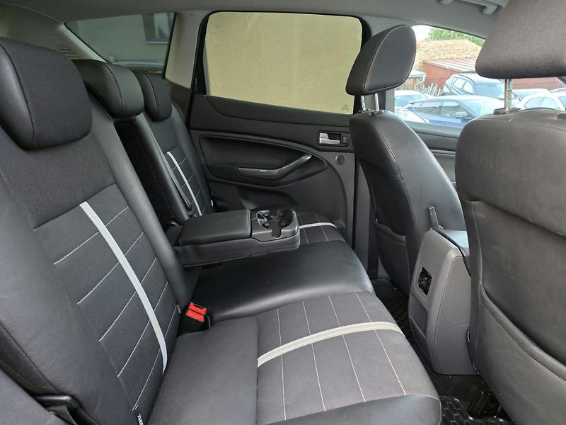 Ford Kuga 2.0-AUTOMAT-KŮŽE/TEXTIL-ODĚRKY - fotka 15 z 27