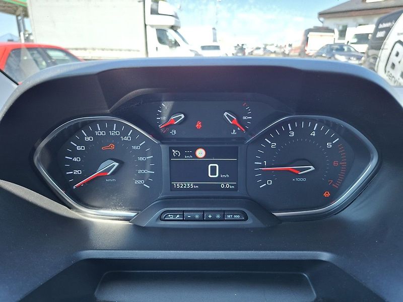 Peugeot Rifter ACTIVE 1.5 BHDi 130k M6 - fotka 15 z 22