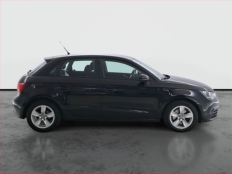 Audi A1 (2014) S-Line 1.4 TFSI, Automat - fotka 6 z 16