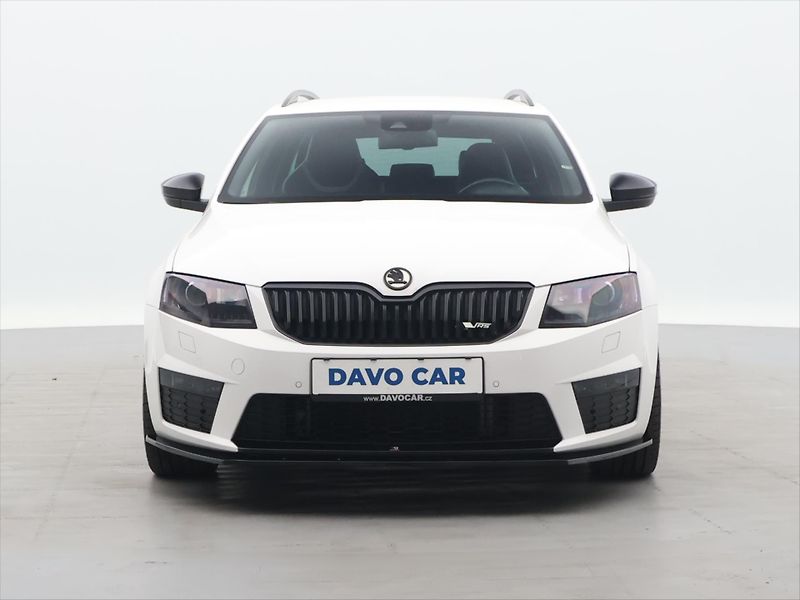 Škoda Octavia 2,0 TDI 135kW Xenon RS - fotka 2 z 31