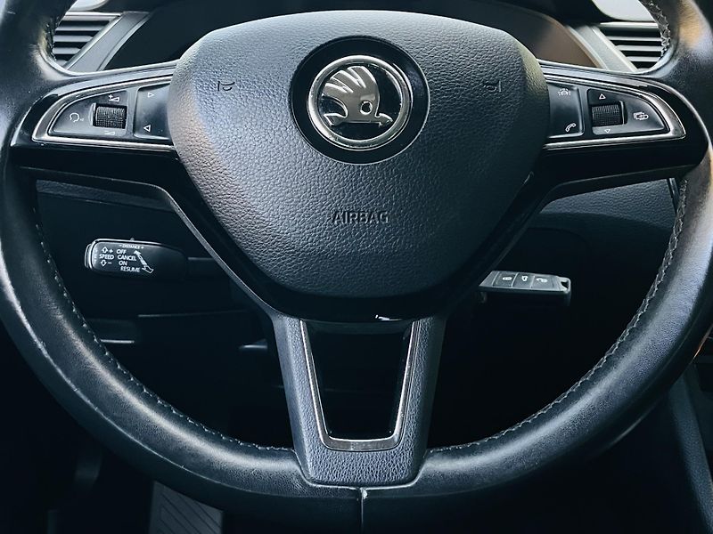 Škoda Superb 2.0TDI DSG TAŽNÉ NEZÁVISLE TOP - fotka 36 z 53