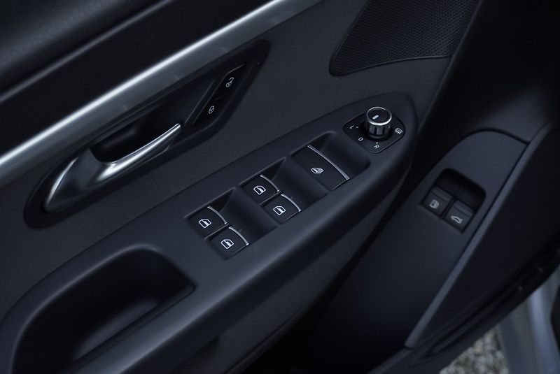 Volkswagen EOS 1.4 TSI NOVÁ STŘECHA - fotka 18 z 31