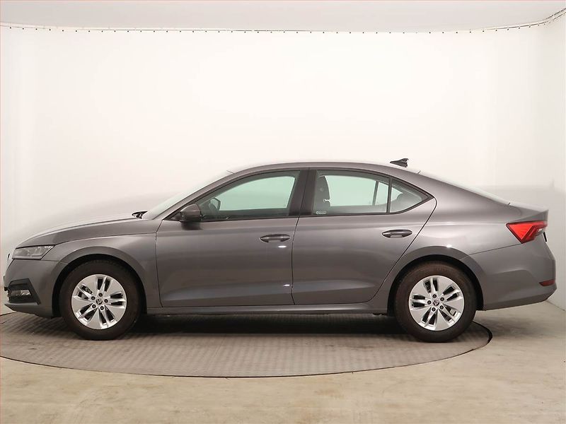 Škoda Octavia (2022) Ambition 1.5 TSI - fotka 3 z 13
