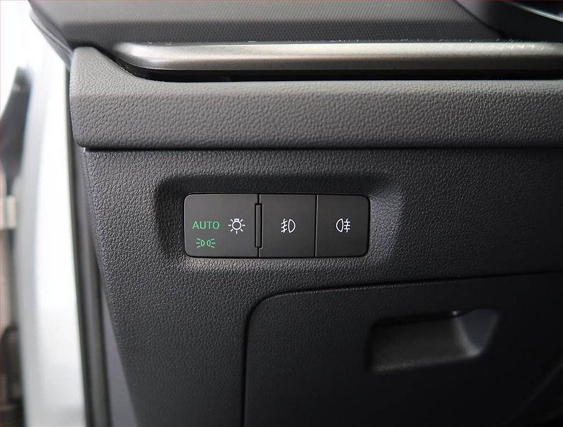 Škoda Octavia (2023) Ambition 2.0 TDI, digi klima - fotka 23 z 24