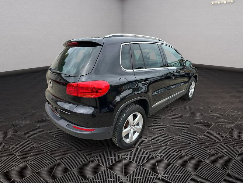 Volkswagen Tiguan (2015) 2.0TDI 4motion   Sport/Style - fotka 7 z 33