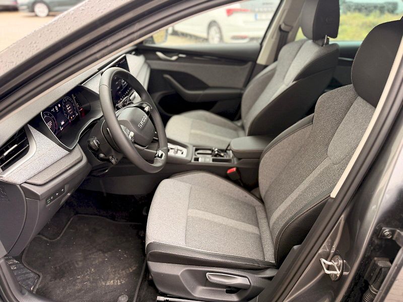 Škoda Octavia (2025) OCT.COMBI TOP SELECTION 1,5 TS - fotka 18 z 25