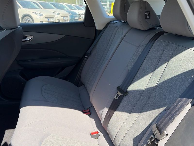 MG MGS5 EV (2026) S5 EV Emotion 49kWh - fotka 9 z 22