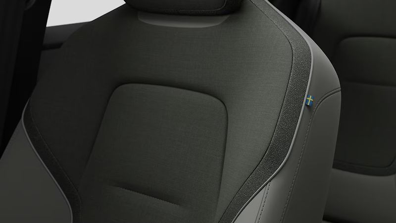 Volvo EX30 (2026) ULTRA, P8 AWD electric, 315 kW - fotka 12 z 13