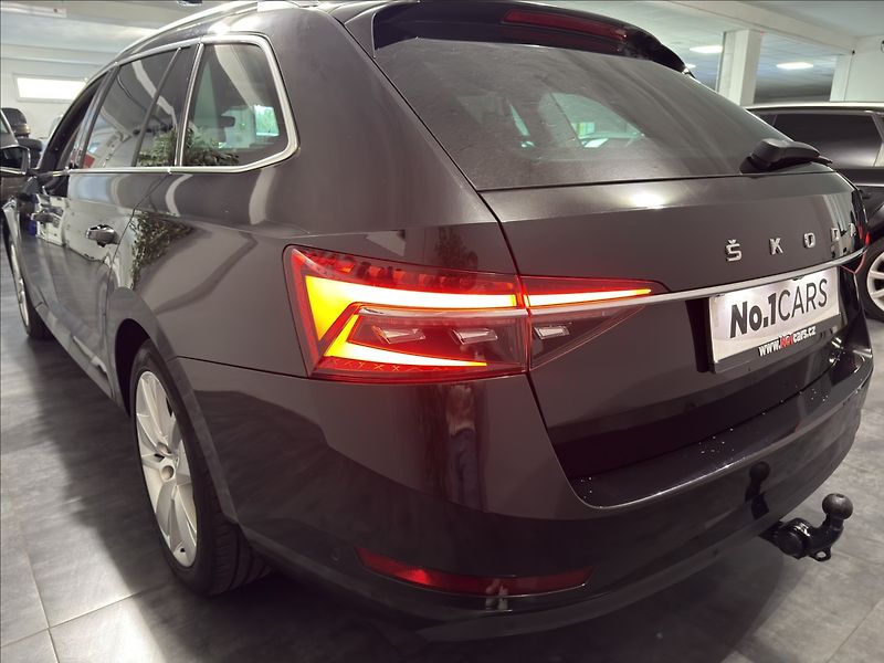 Škoda Superb 1,5   TSI DSG STYLE PLUS PANO - fotka 38 z 43