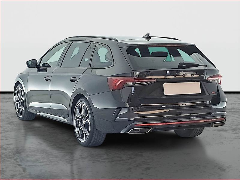 Škoda Octavia (2022) RS 2.0 TSI - fotka 4 z 25