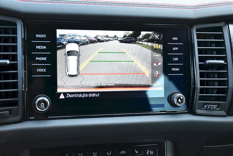 Škoda Kodiaq (2024) RS 2.0 TSI 180 kW 4x4 DSG - fotka 20 z 34