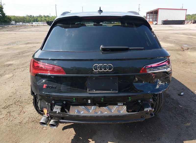 Audi SQ5 (2023) Auto na cestě - fotka 6 z 9