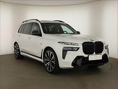 BMW X7 (2024) xDrive40i, 7 míst, Tažné - fotografie inzerátu