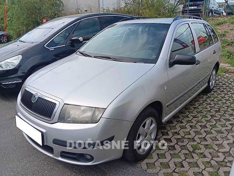 Škoda Fabia (2006) 1.4MPi, ČR - fotka 1 z 3