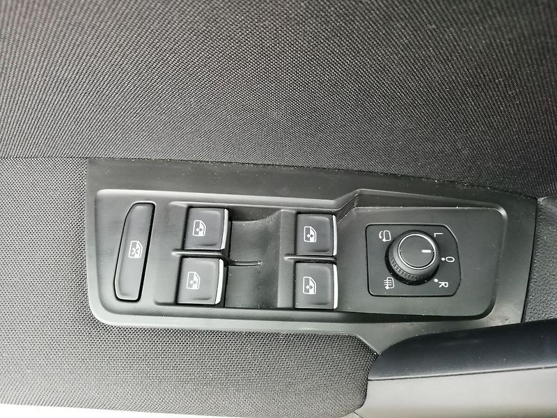 Volkswagen Tiguan Allspace 1,5 TSI DSG Life 110 kW - fotka 18 z 23