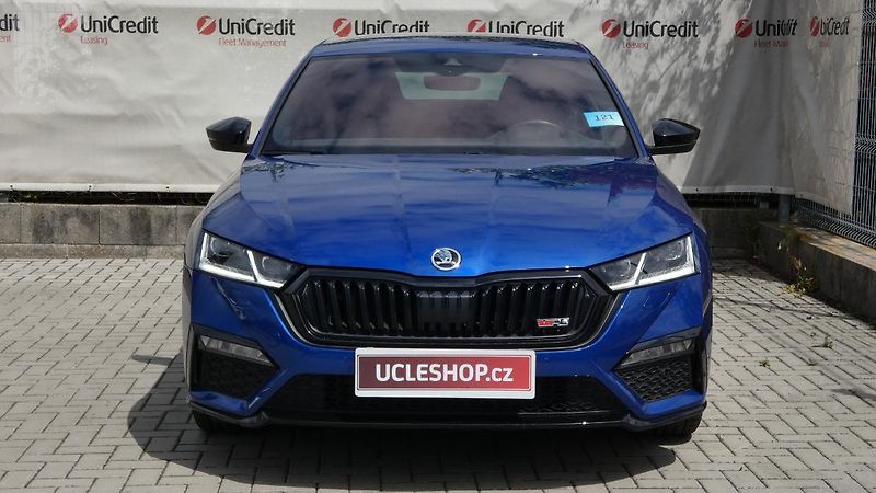Škoda Octavia 2.0 TSI 180kW DSG RS - fotka 2 z 27