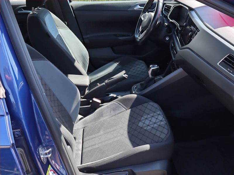 Volkswagen Taigo (2022) R-Line 1.0 TSI, Automat, Navi - fotka 9 z 21
