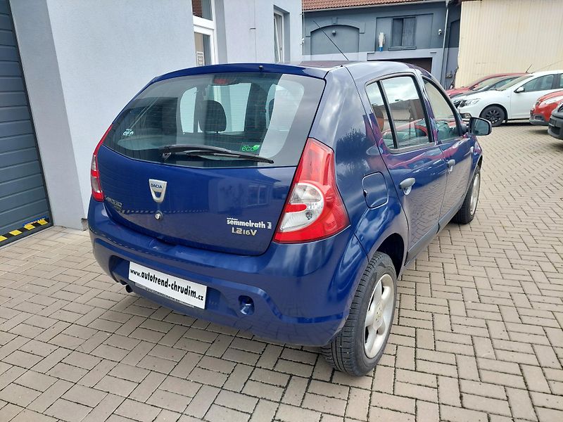 Dacia Sandero (2009) 1.2i-16v - fotka 3 z 17