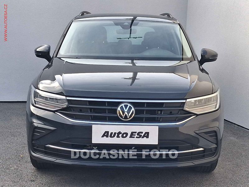 Volkswagen Tiguan (2021) 1.5 TSi, Life, DSG, kamera - fotka 2 z 17