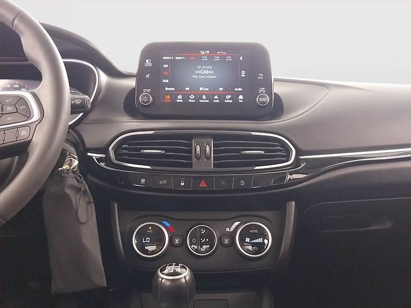 Fiat Tipo (2021) 1.0 FireFly, ČR,1.maj - fotka 12 z 19