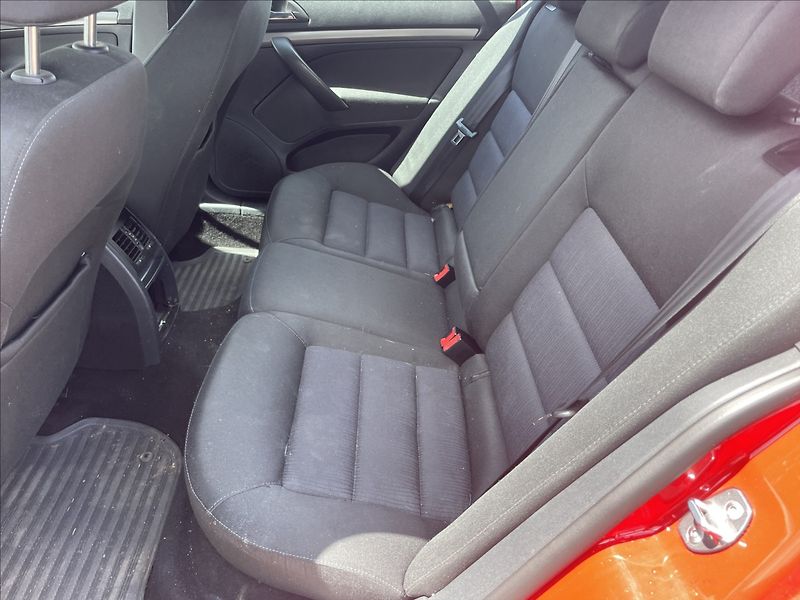 Škoda Octavia 2,0 TDi 103kw BKD Klimatronic - fotka 8 z 35