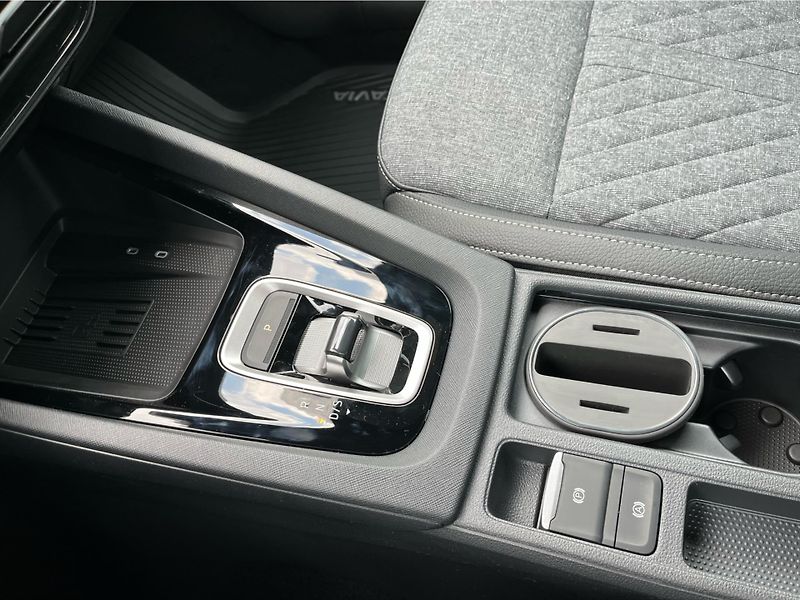 Škoda Octavia 2.0 TDi 110 kW SPORTLINE DSG - fotka 19 z 30