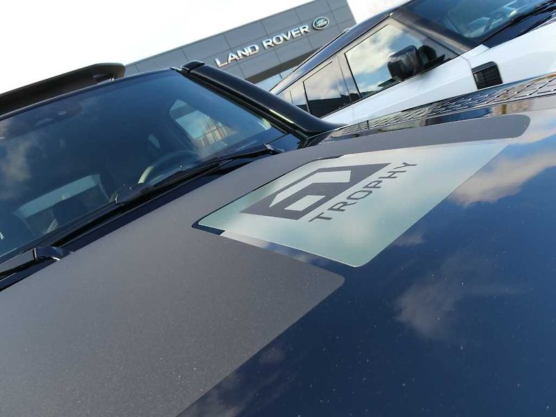 Land Rover Defender (2026) 110 3,0 TROPHY EDITION D350 - fotka 44 z 47