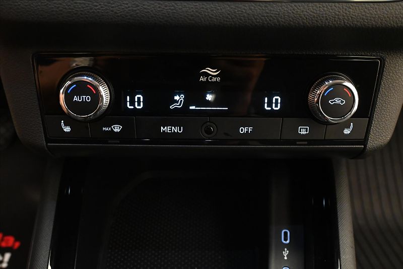 Škoda Kamiq 1,0 TSI 81kW Tažné Záruka až 5 - fotka 20 z 29
