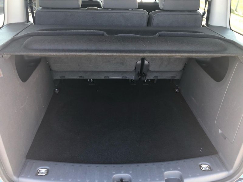 Volkswagen Caddy 1.6 TDi TRENDLINE - fotka 13 z 27