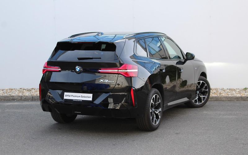 BMW X3 20d xDrive - fotka 2 z 22