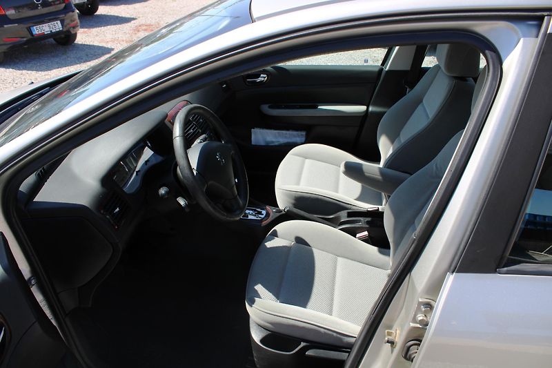 Peugeot 307 (2006) 1,6i AUTOMAT KLIMA EL.OKNA - fotka 9 z 16
